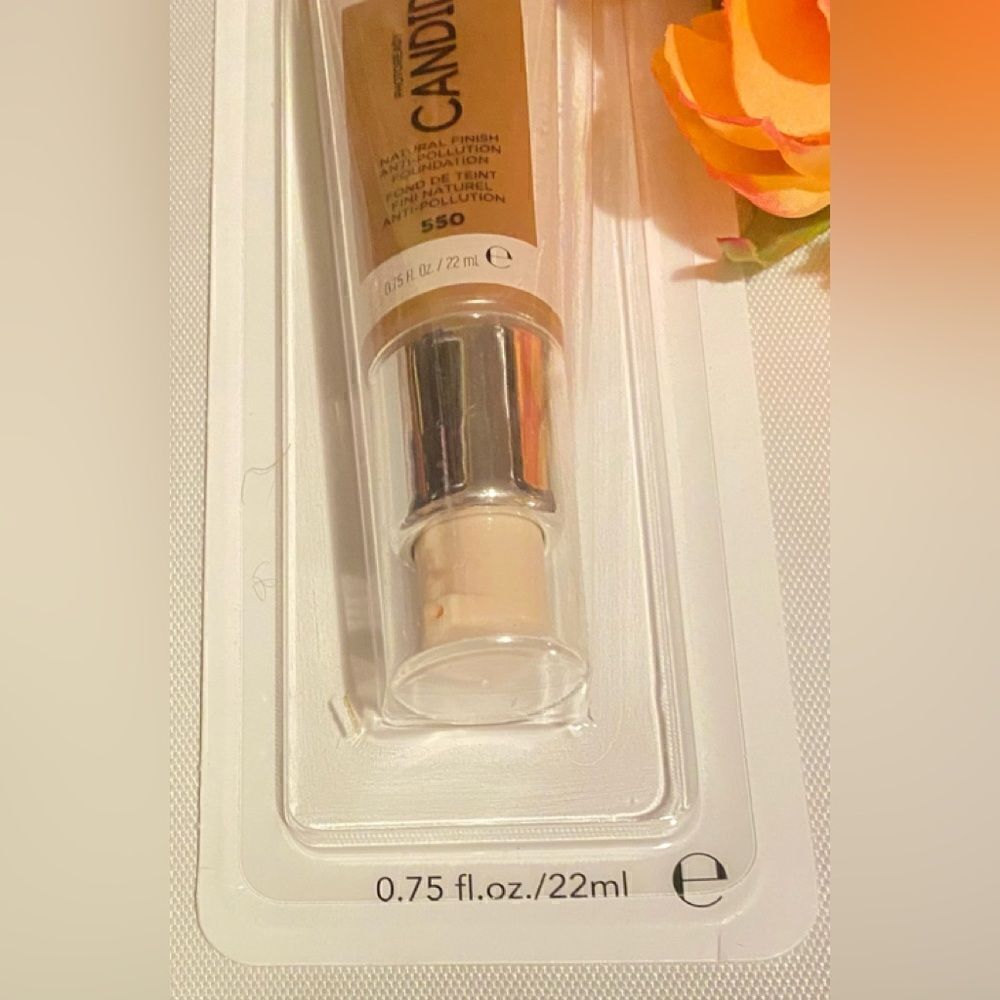 💥Revlon Candid Foundation Smooth Creamy Set of 2 comfortable lightweight 0.75FL - Picture 7 of 10